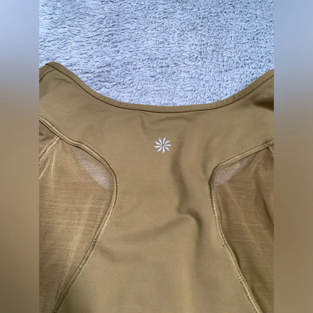Athleta pacer mesh top medium - Image 9