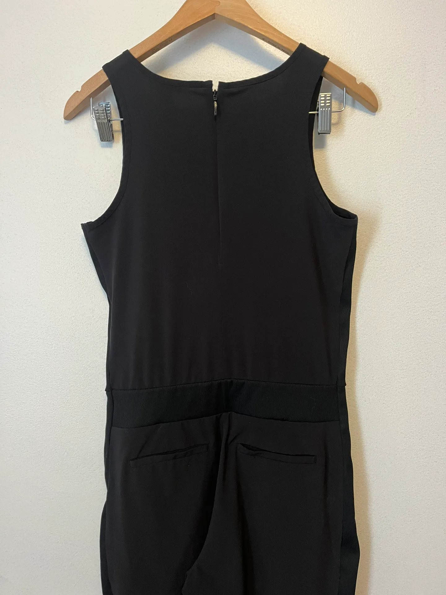 Sleeveless Jumpsuit - Image 3