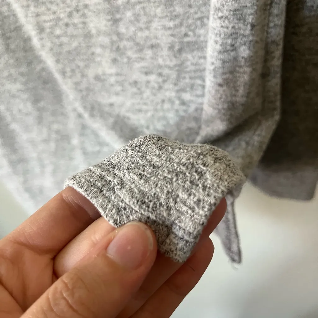 Banana Republic Drapey Pocket Scoop Neck in Heather Gray Women’s Size S - Image 12