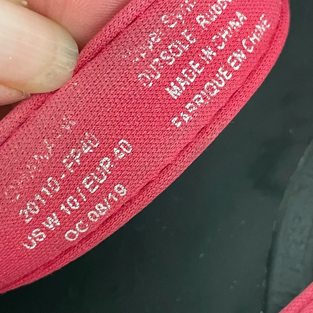 Olukai Sandals Ohana Flip Flops Comfort Travel Beach Hot Pink Black - Image 7