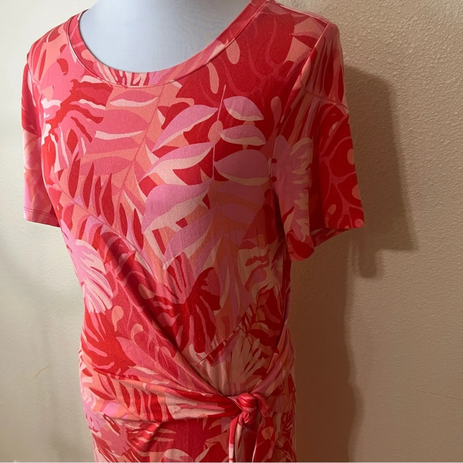 Chico’s Red Tropical Side Tie Short Sleeve Tee Shirt Dress 1 / US8-10 - Image 4
