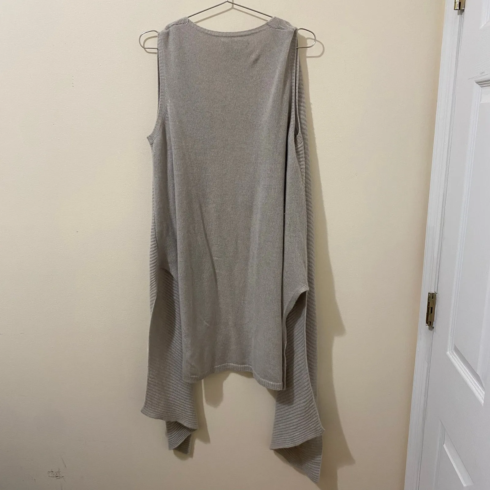 Tahari 100% Cashmere Open Duster Vest Size‎ Medium - Image 6