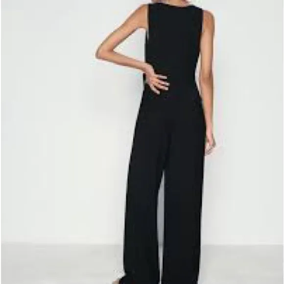 Zara Long Crepe Vest Jumpsuit in black Woman’s Size Large - Image 9