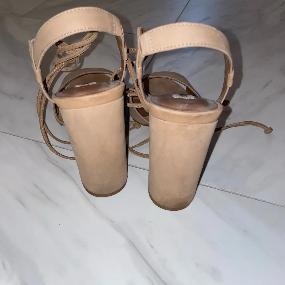 Steve Madden camel leather lace up heel - Image 4