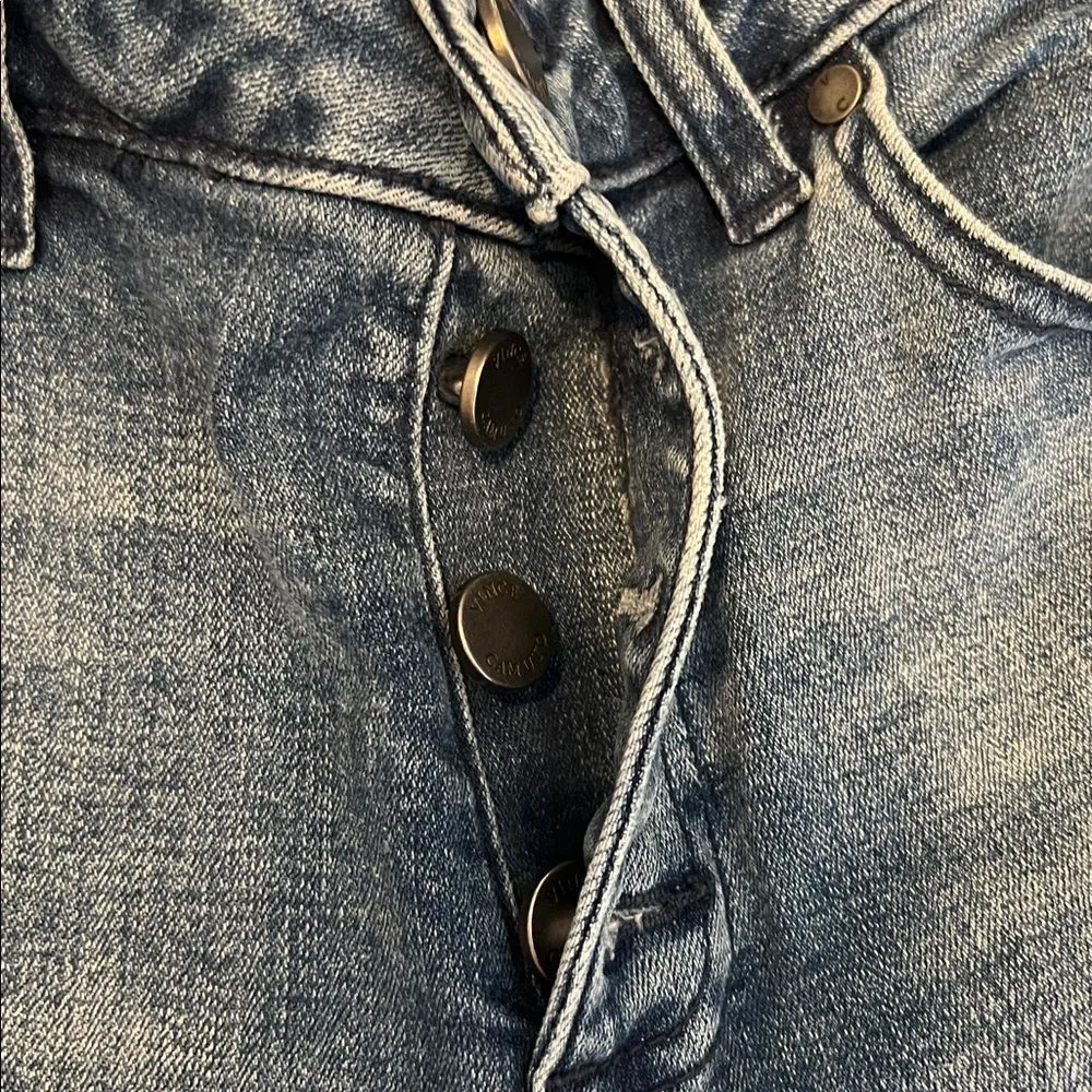 Vince Camuto sz27/4 raw hem with slit slightly distressed straight leg jeans EUC - Image 3