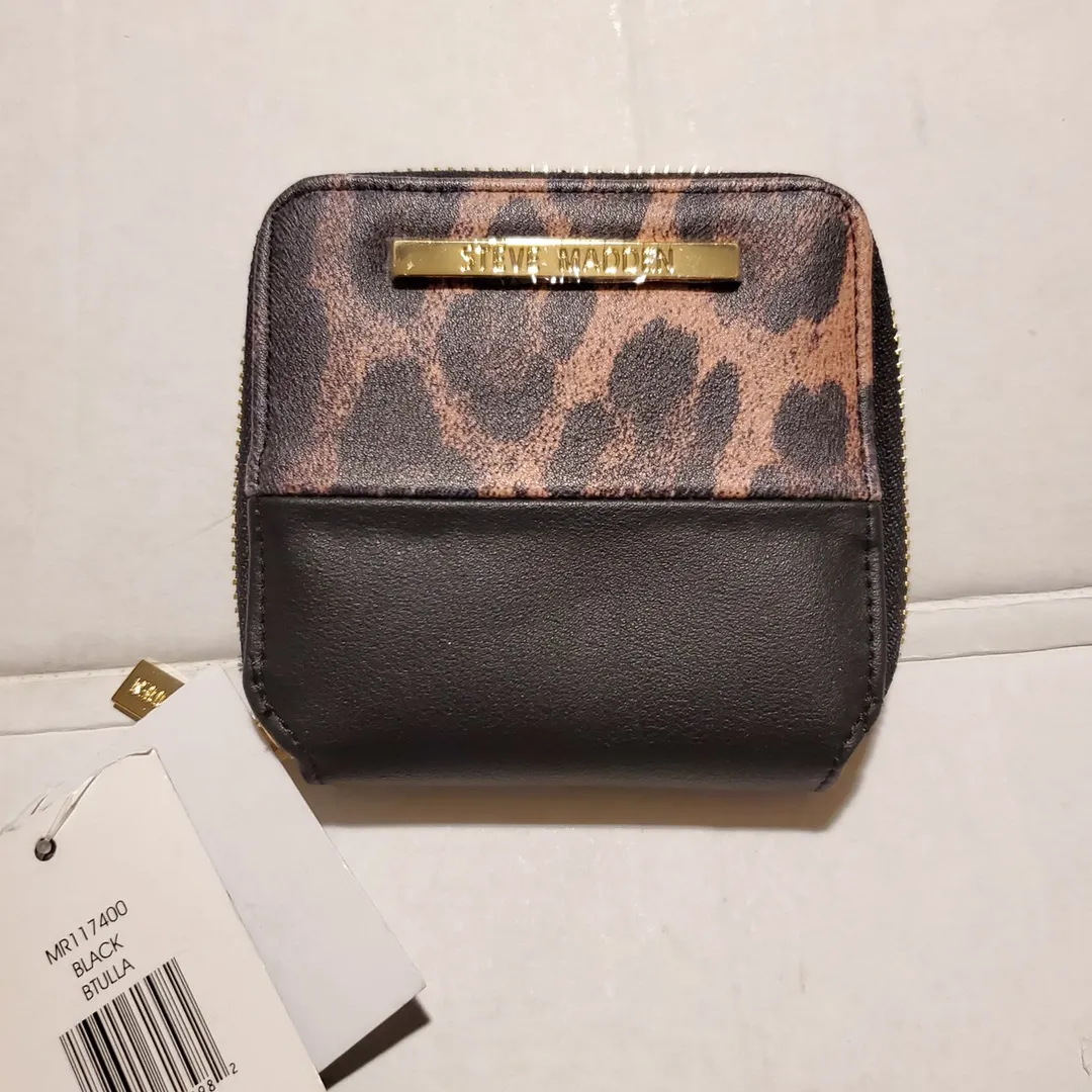 Black Leopard Print Fold Zip Wallet - Image 2