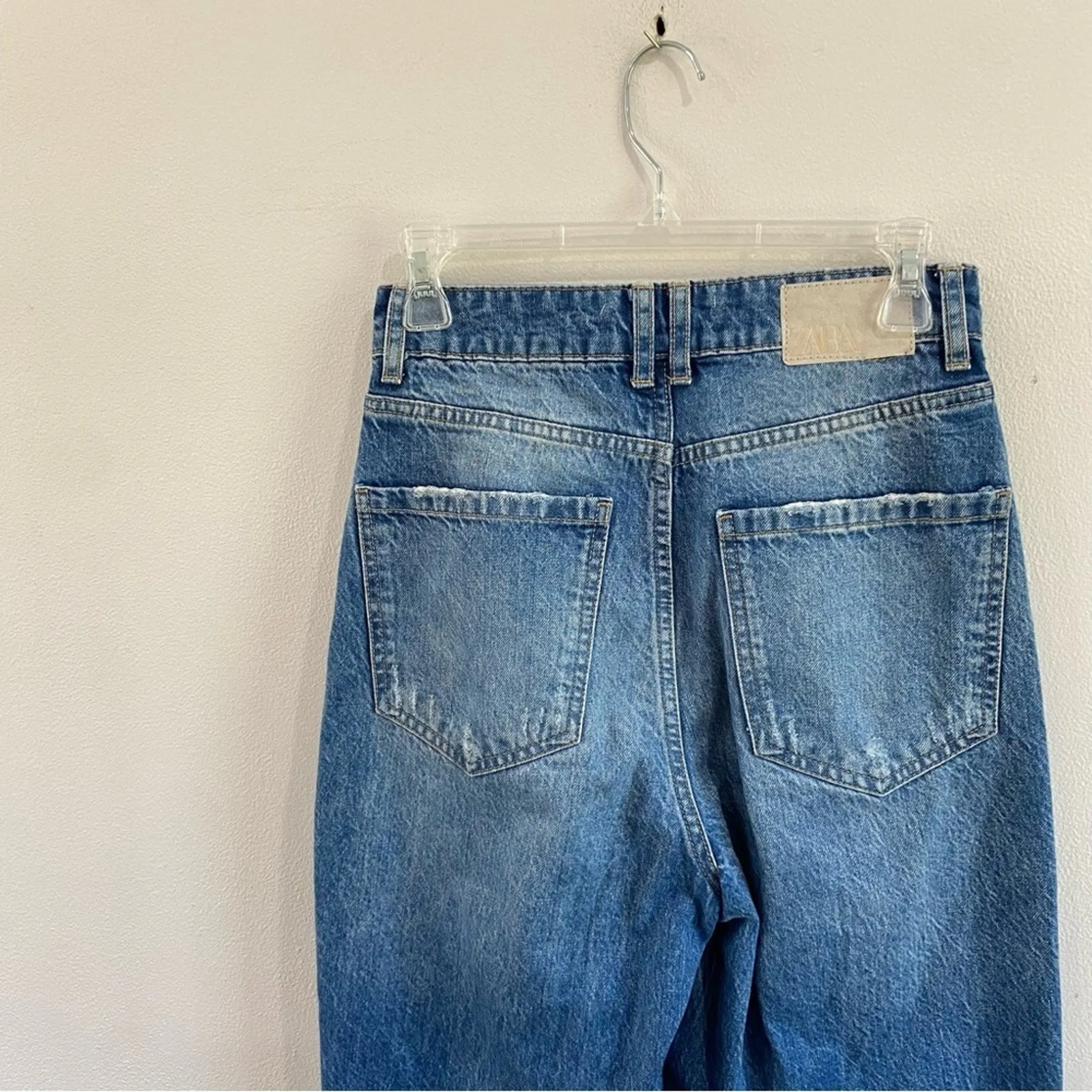 Zara High Rise Straight Leg Ripped Jeans Size 4 100% Cotton Mom Fit Cropped - Image 7