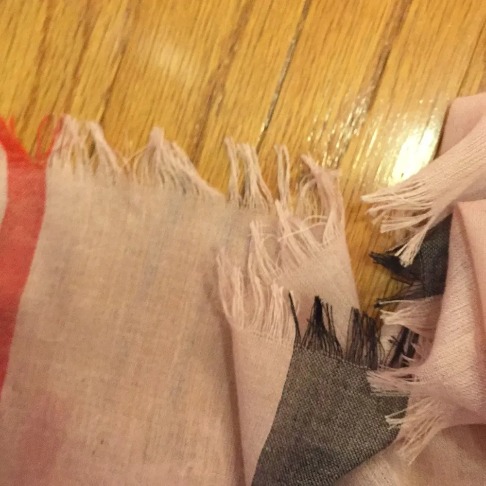 Pink soft scarf - Image 7