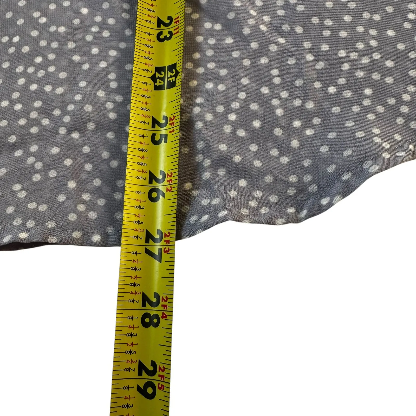 Maurices Grey-ish Blue Polka Dots Top Women's Blouse Size Medium | 60-35 - Image 3