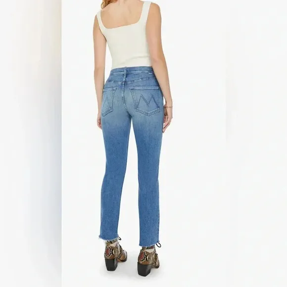 MOTHER JEANS THE MID RISE RIDER FLOOD FRAY - Image 2