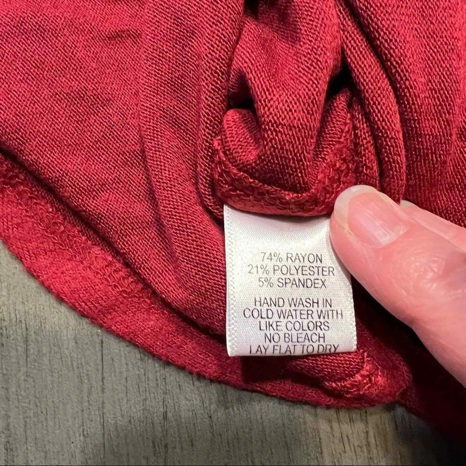 gibson Red v neck long sleeve high low hem petite medium‎ top shirt blouse - Image 8