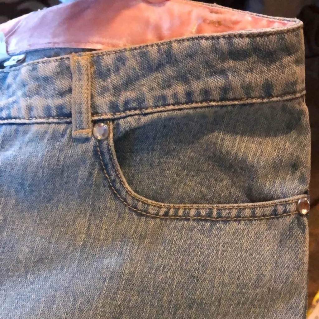 Dana Buchman Rhinestone Bow Blue Jeans - Image 4