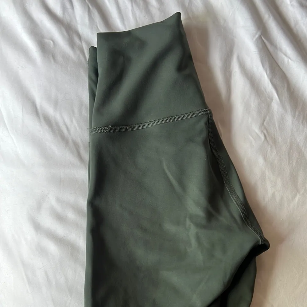 lululemon Wunder Under Train High Rise Green Leggings - Image 4