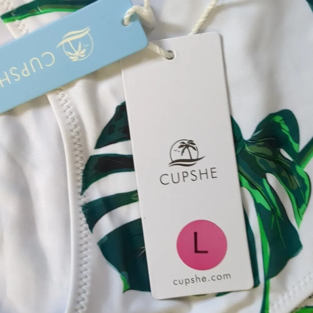 CUPSHE bikini swim bottoms size large - Image 3