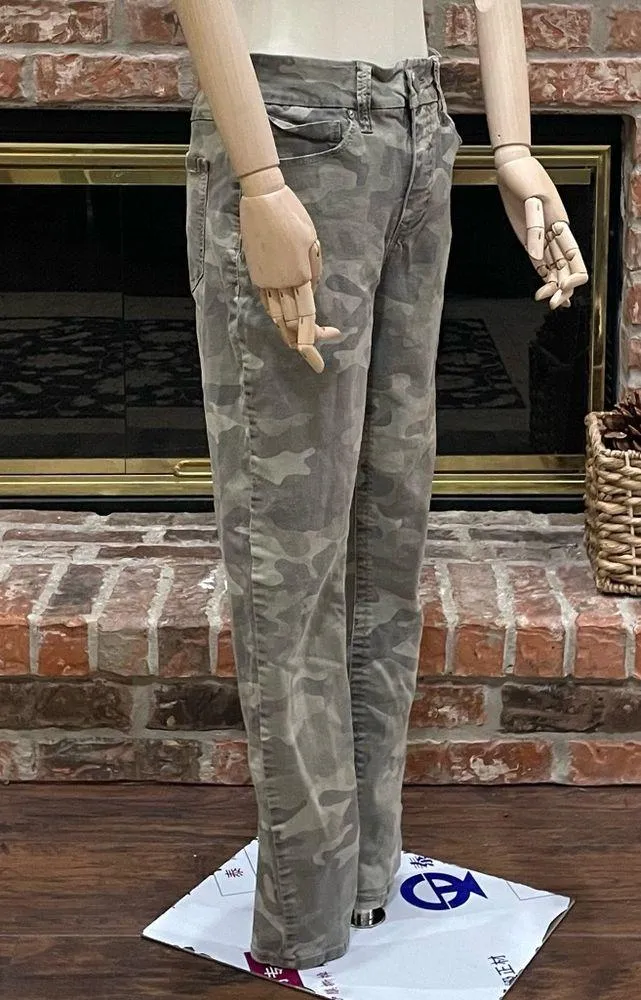 Seven7 Utility Ankle Tummyless Skinny Jeans in Sandstorm Camo high rise / 7 /EUC - Image 6