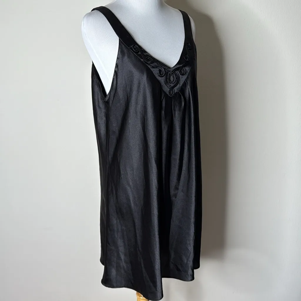 Oscar de la Renta Pink Label Vintage Black Satin Nightgown - Image 3