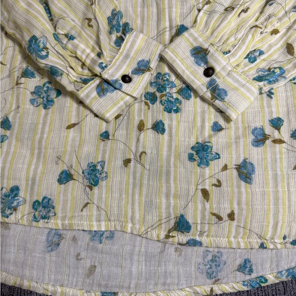 Beach Lunch Lounge Women’s Yellow Floral Top - Image 6