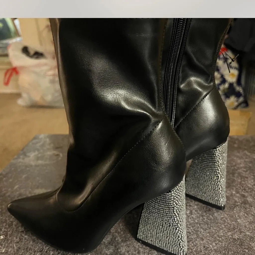 Forever 21 Black Heeled Boots with Glittering Silver Block Heels - Image 4