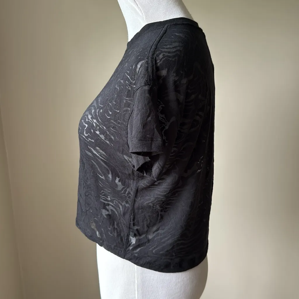 Lululemon Cates Tee Shirt Veil Burnout - Image 4