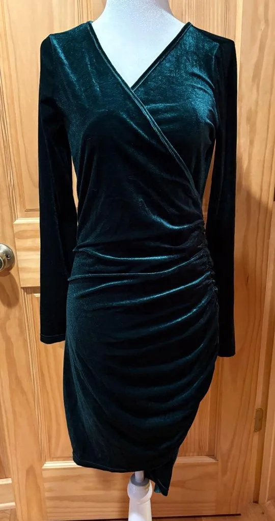 Guberry Women's Wrap V Neck Long Sleeve Velvet Bodycon ruched side Women’s M Green Size M - Image 1