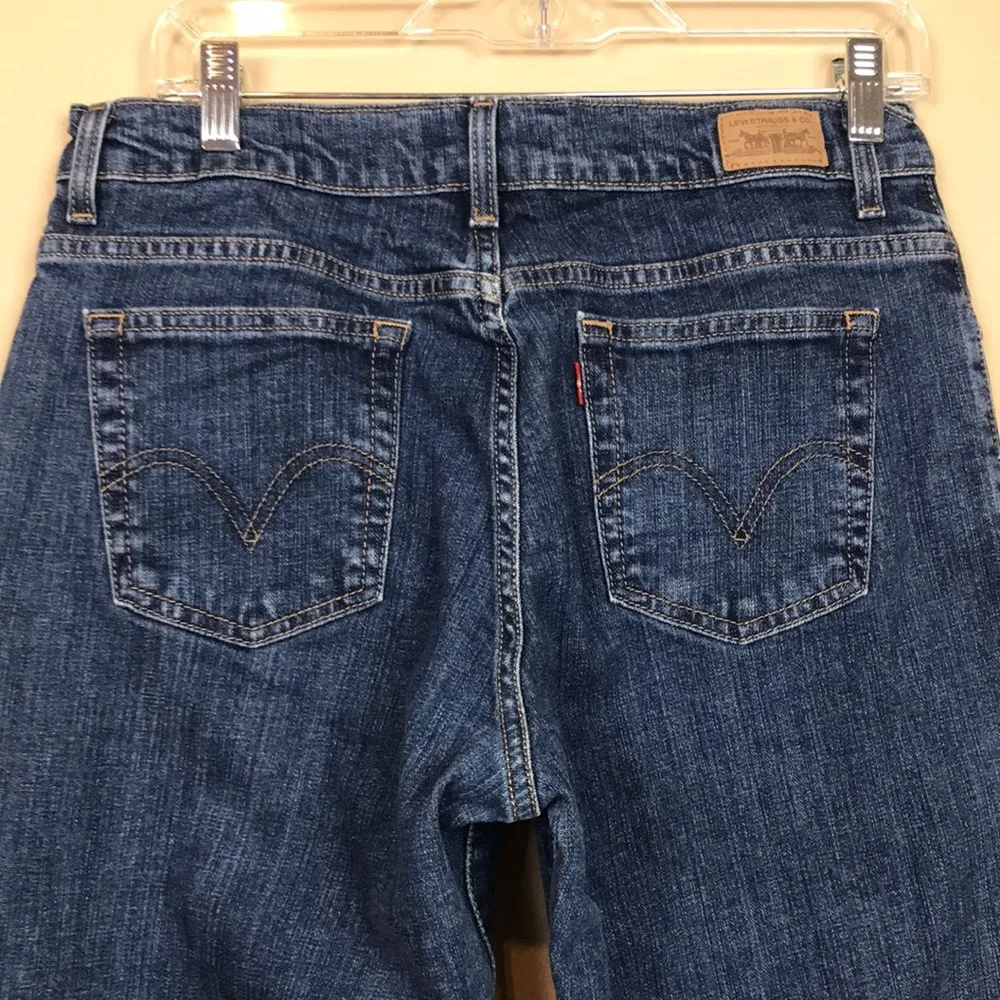 Levi’s Women’s 505 Jeans Relaxed Boot Cut Medium Wash Denim Sz 12 Long - Image 8