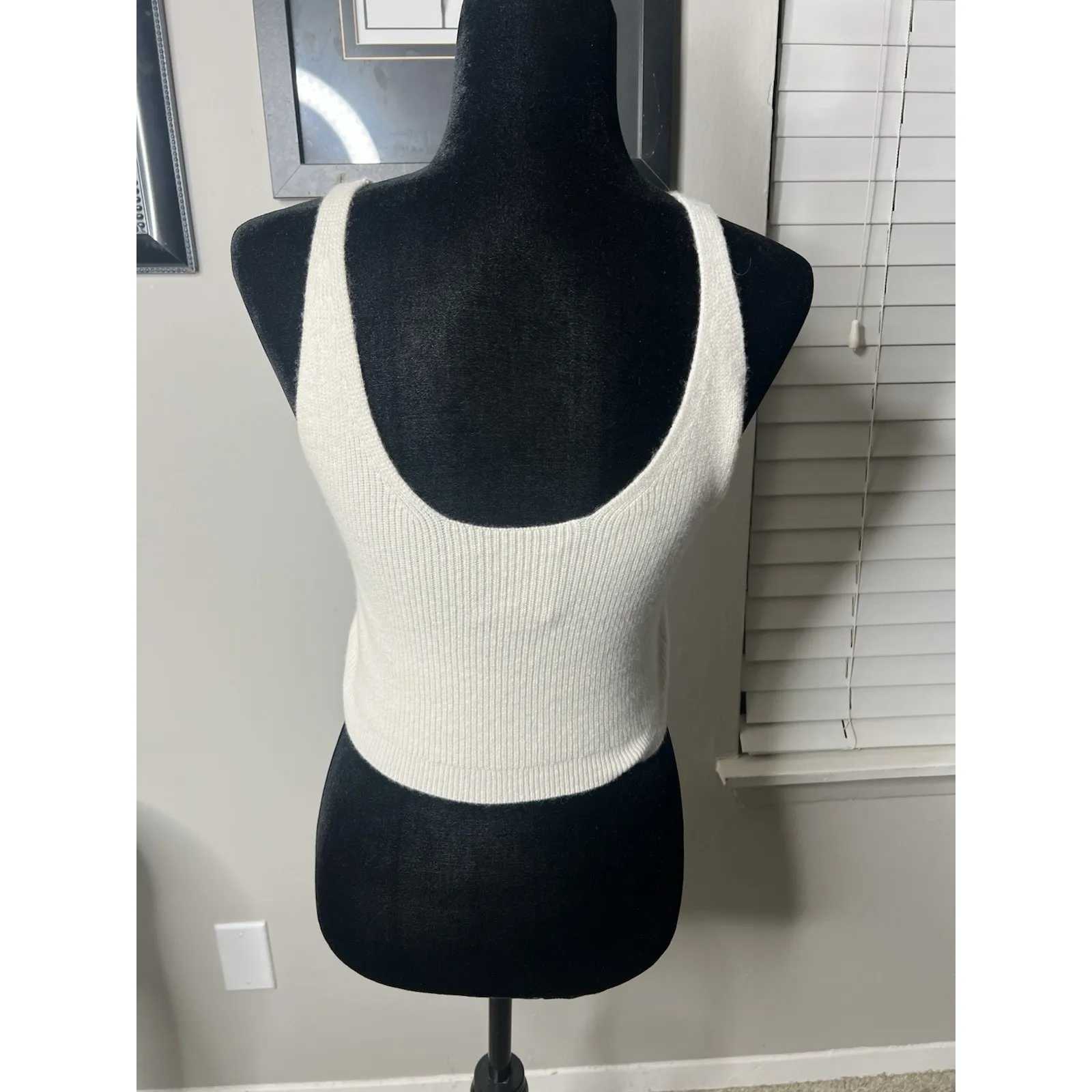 Le ORE Cropped Cashmere Blend Tank Medium - Image 5