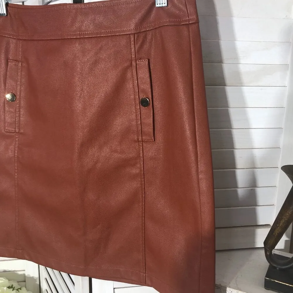 Loft Maroon Vegan Leather Mini Skirt Size 2 - Image 3