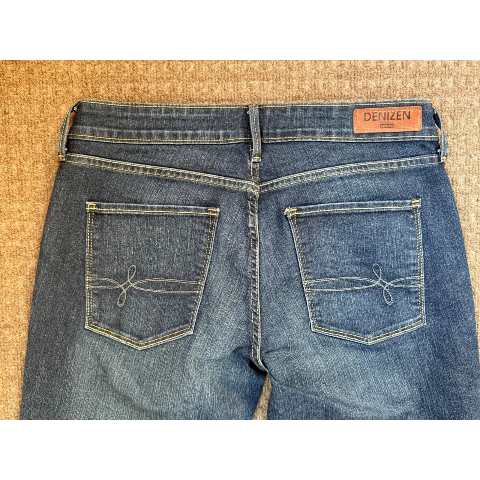 DENIZEN Levi's Women's Blue Denim Capri Cropped Jeans Roll Cuff Size - Image 4