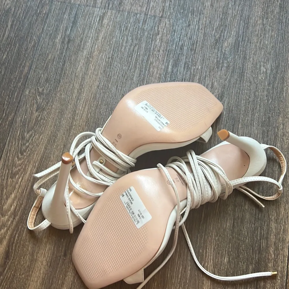 Vikki Leather Sandal - Image 10