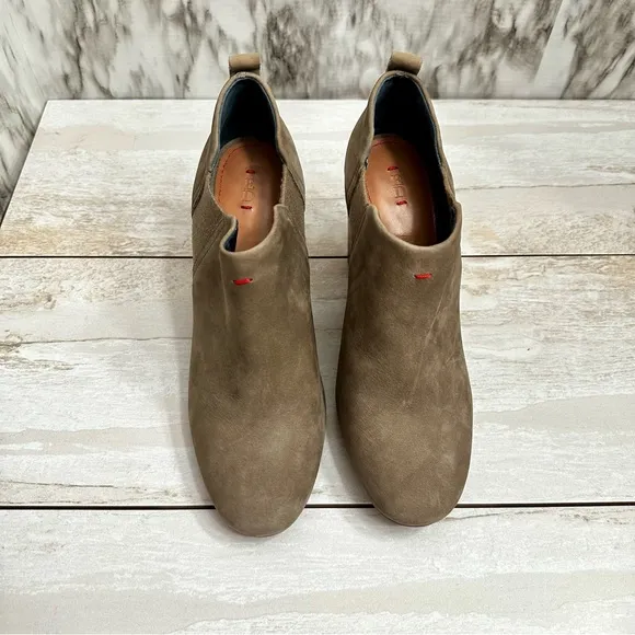 ED Mahoney Woman’s Sz 8M Gray Suede Stacked Heel Booties Shoes Fall Favorite - Image 2