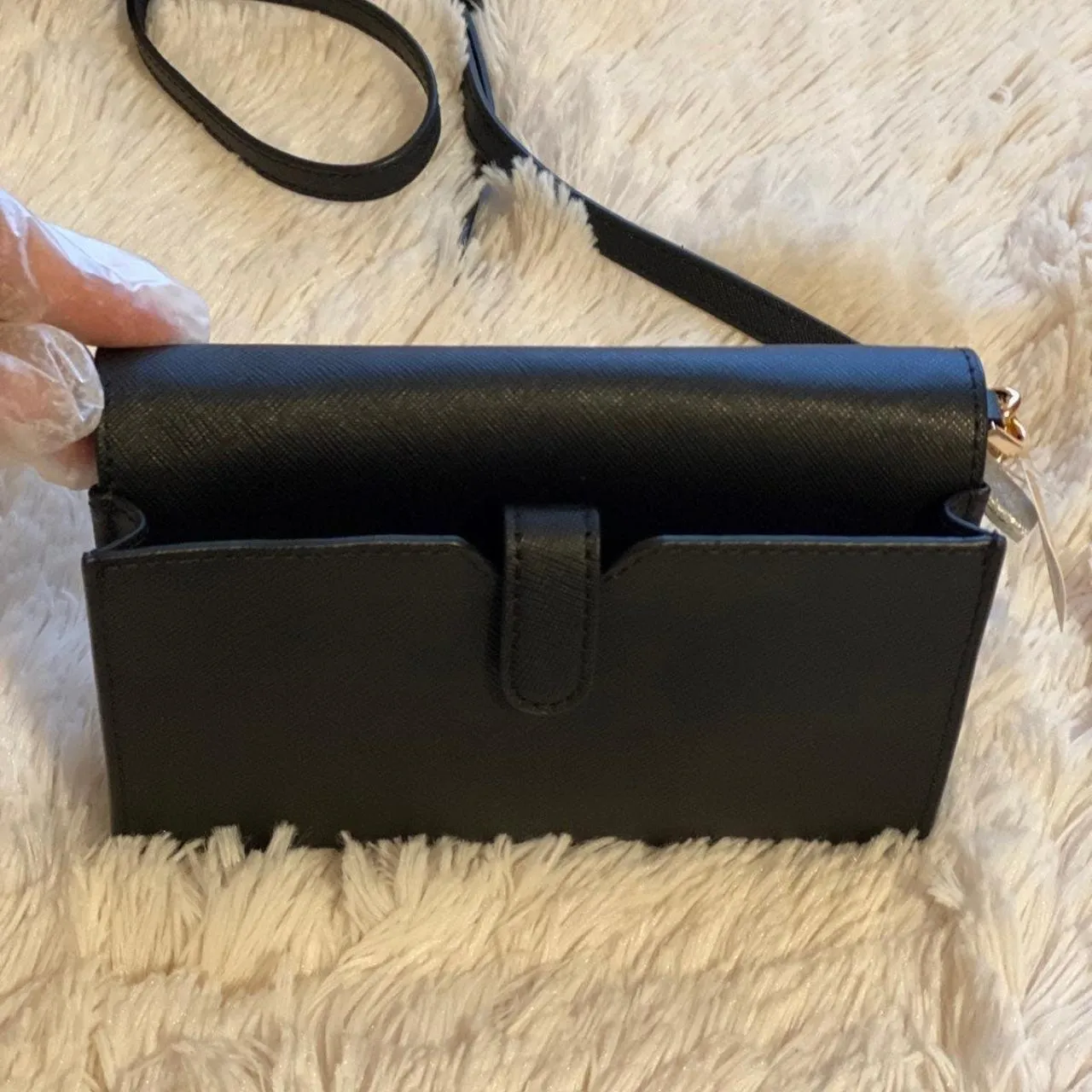 Michael Kors Black Phone Crossbody Clutch - Image 3