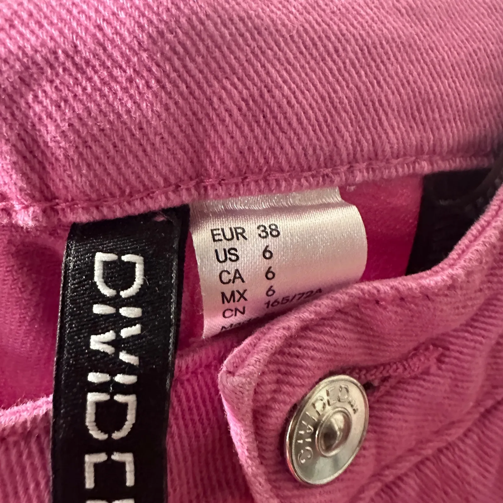 H&M DIVIDED Hot Pink Jean Shorts‎ Womens 6 High Waist Raw Hem Denim Cotton - Image 3