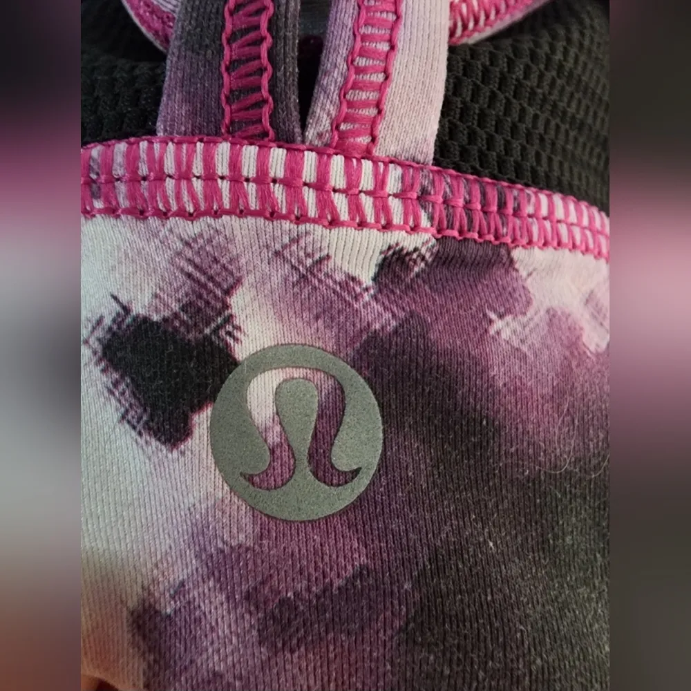 Lululemon  Strap It Like It's Hot Mini Blooming Pixie Raspberry Multi Black Bra S - Image 4