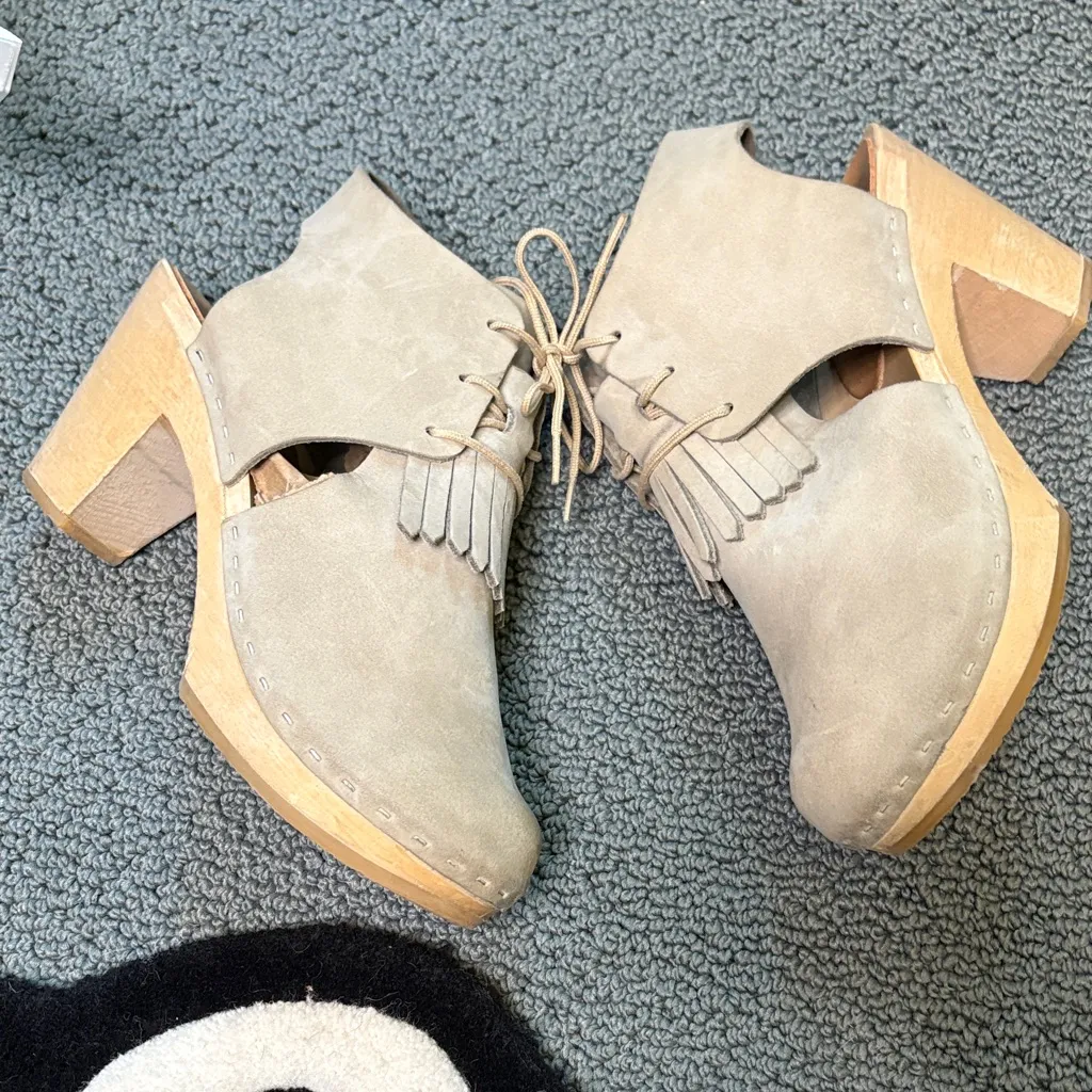 Bryr Sophie High Heel Bootie in Cement Size 6 - Image 4