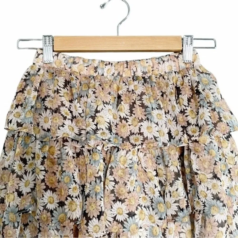 NWT Laurella Tiered Pastel Daisies Spring Ruffled Mini Skirt Women’s Size S/M Green - Image 4