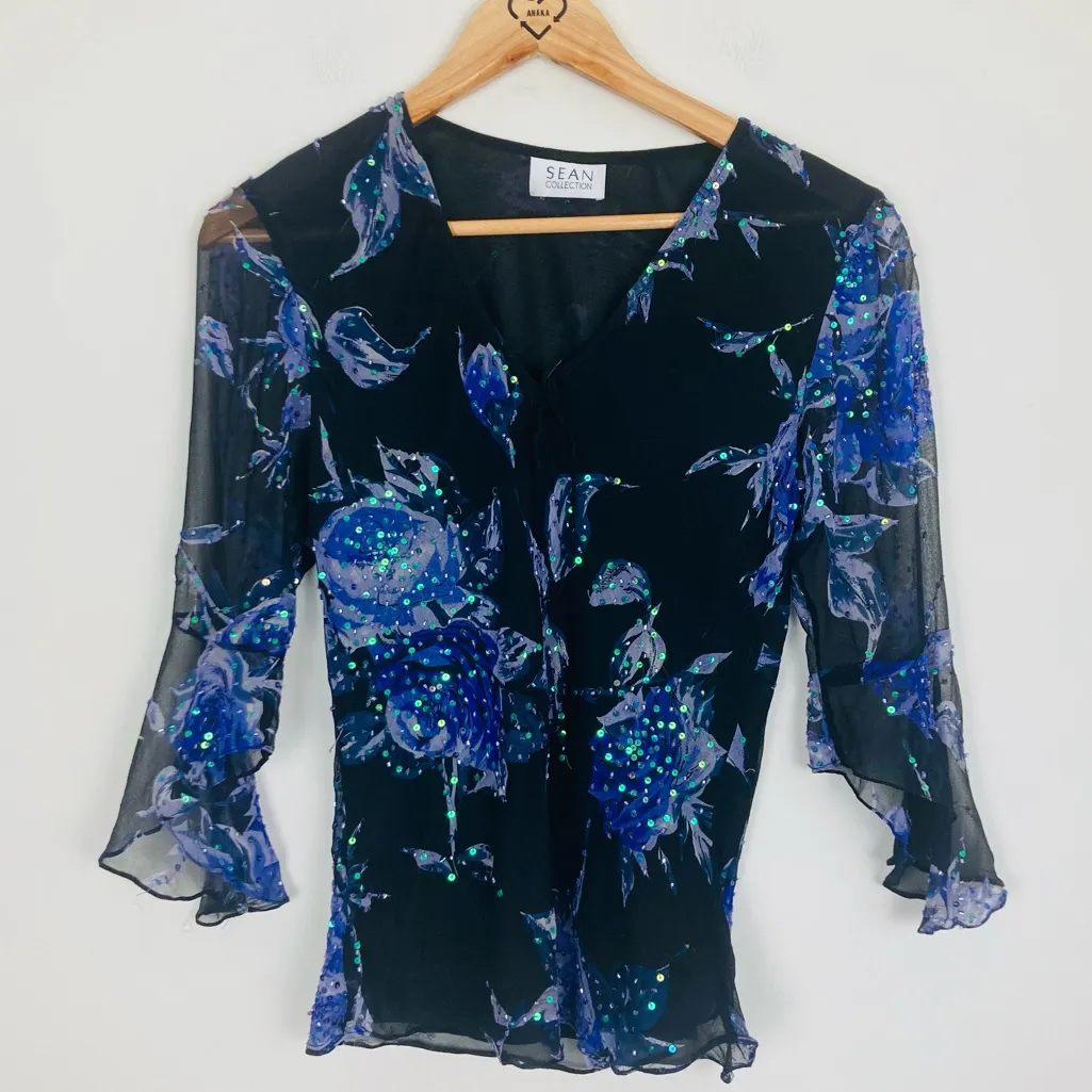 Vintage Y2K Sean collection black silk chiffon floral sequined bell sleeve top. - Image 2