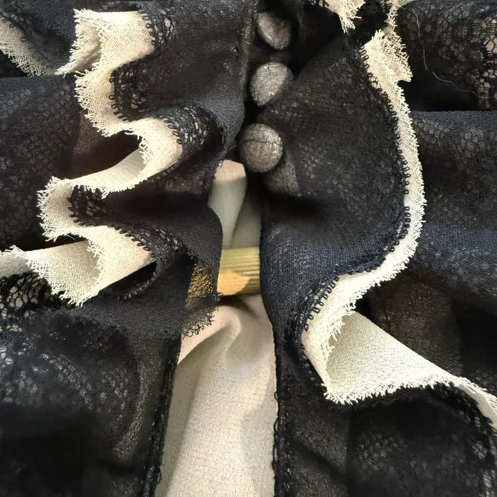 Neiman Marcus‎ Robert Rodriguez Ruffle Top Size Medium EUC - Image 7