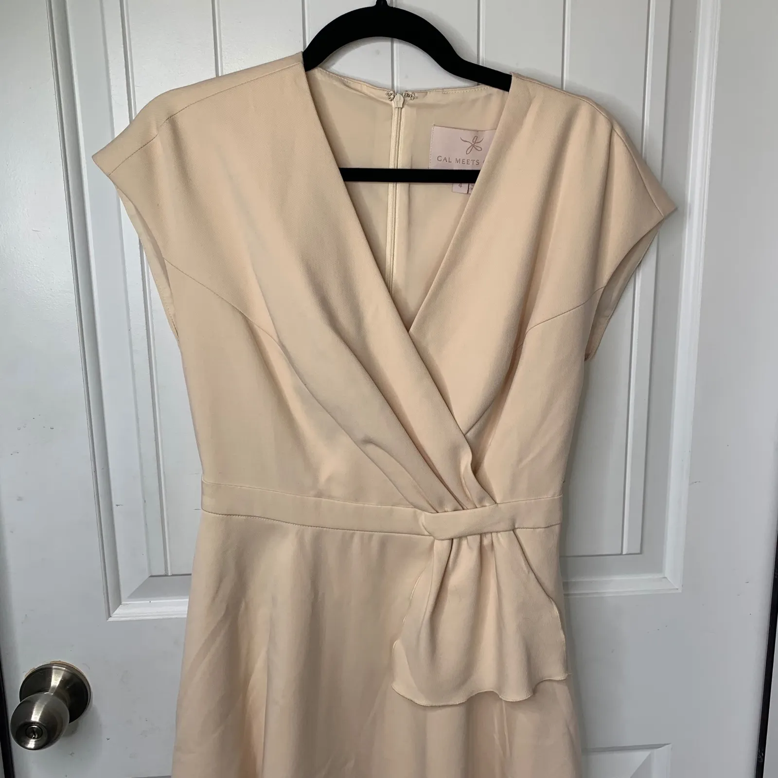 Gal Meets Glam twist front cream fit flare‎ dress size 4 romantic old money - Image 3