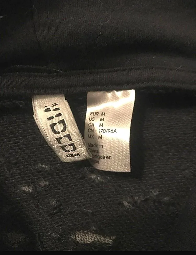 NWOT  Black Cropped Hoodie Sweatshirt - Image 5