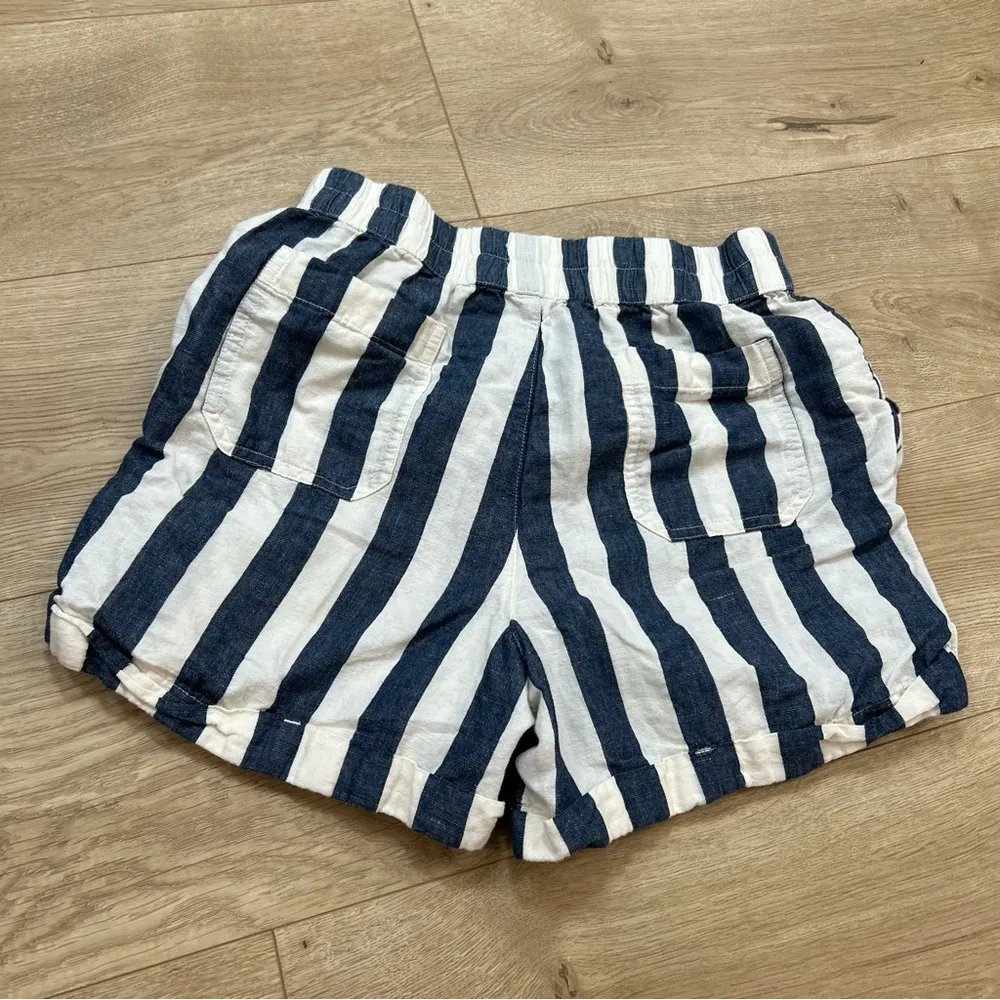 PACT organic striped shorts size small - Image 3