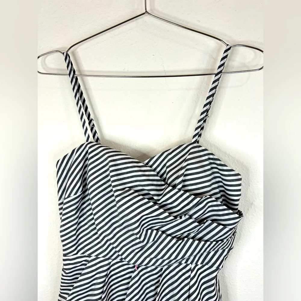 A.Byer Striped Sweetheart Sundress Size 7 Gray White Adjustable Spaghetti Straps - Image 4