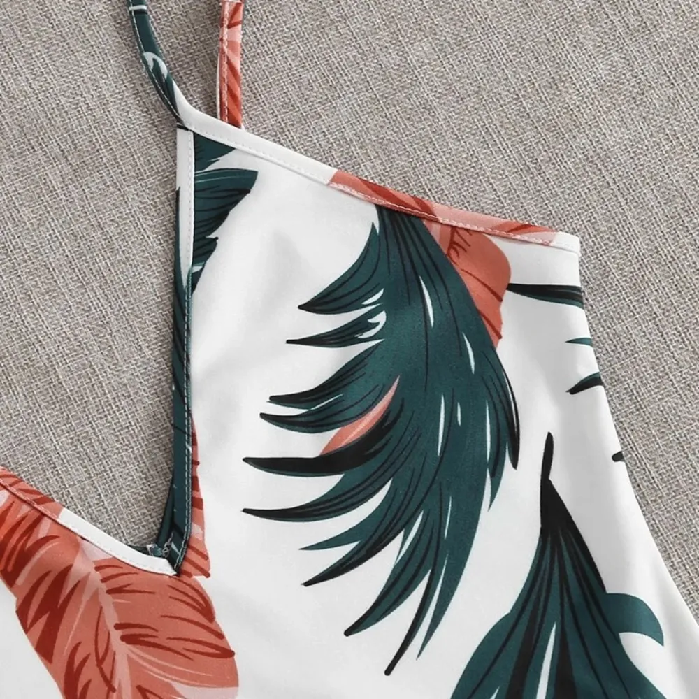 V Neck Bodysuit Size XL - Image 3