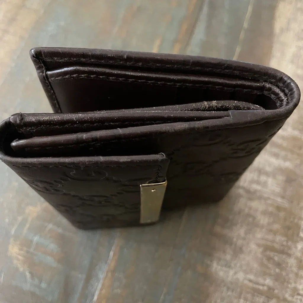 Gucci GG monogram leather wallet in very good condition - Image 9