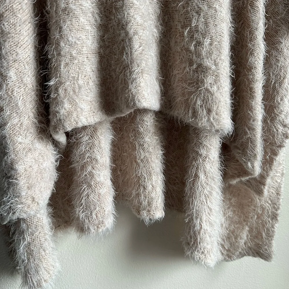 White crow cowl neck pullover sweater size large - Image 4