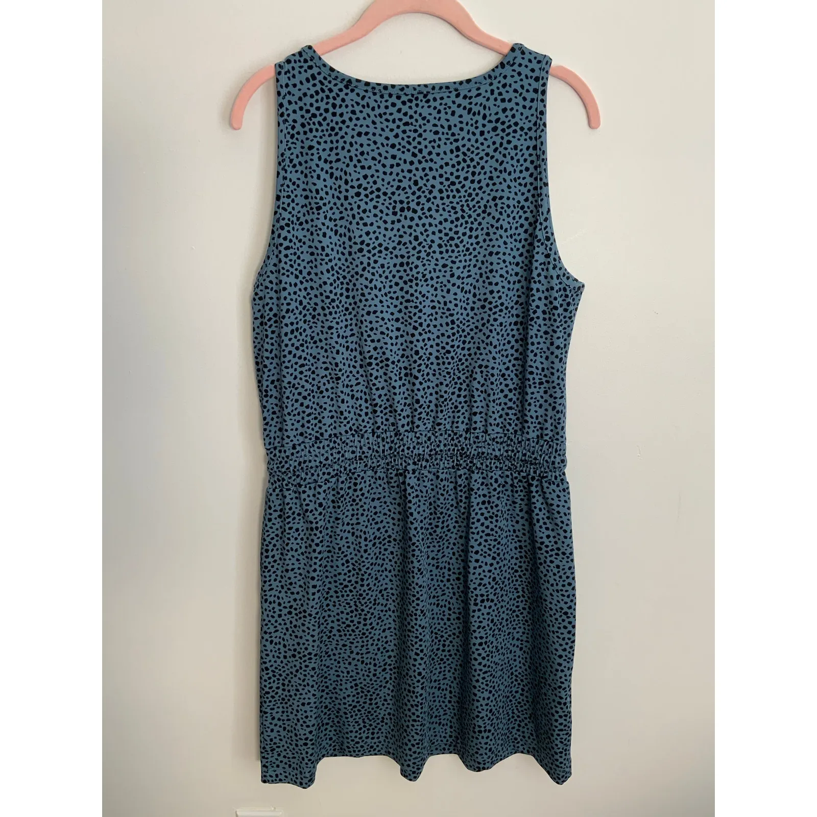 Lou & Grey Women's Dress size medium - Image 3