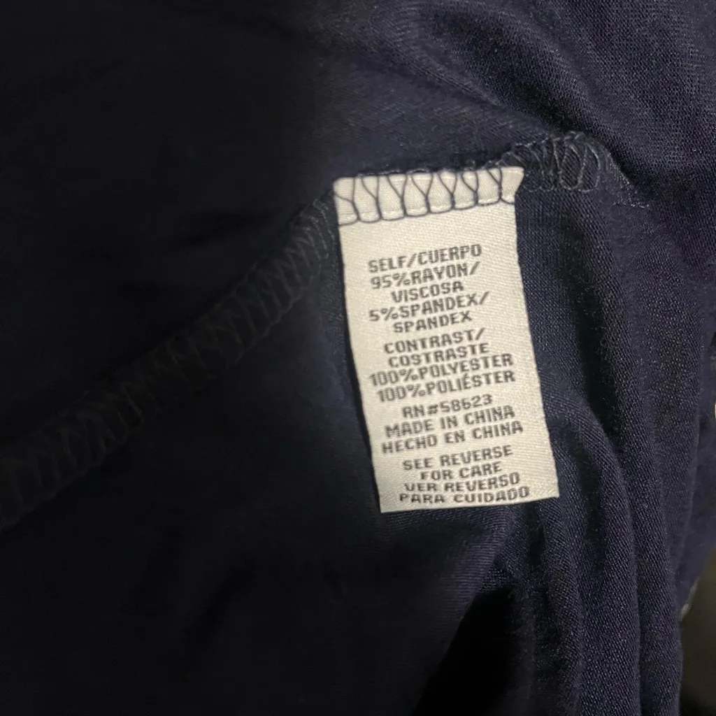 Carol Rose Black and White Floral Short Sleeve Top - Image 10