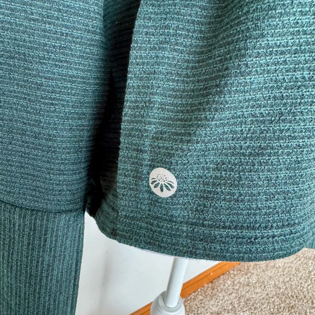 Senita Athletics Ponderosa Mock Neck Pullover | EUC | Pocket | S | Oversize - Image 4