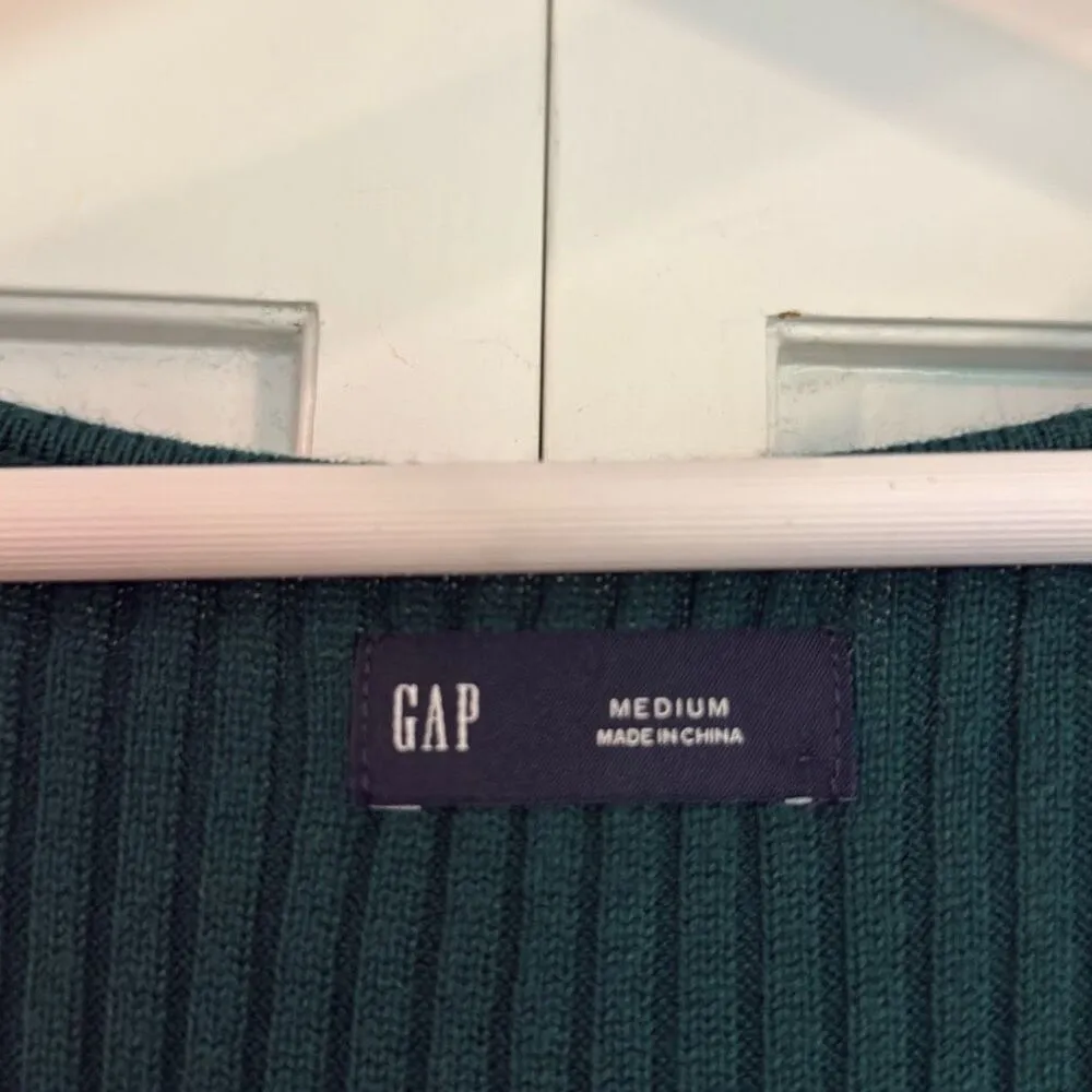 Gap green ribbed sweetheart sweater size M - Image 4