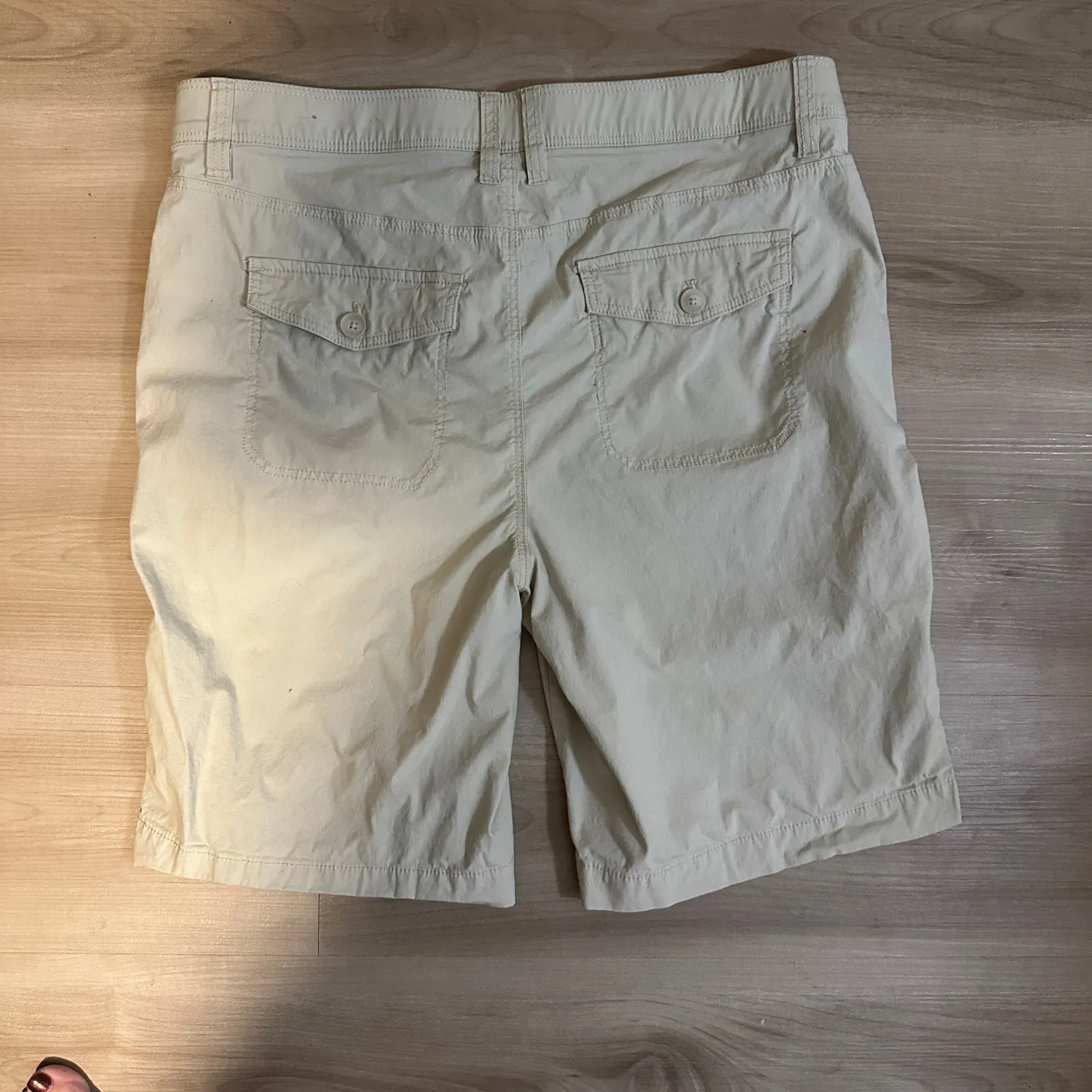Chicos Beige Utility Shorts Size 12 US Womens Bermuda Capri Casual Khakis‎ - Image 8