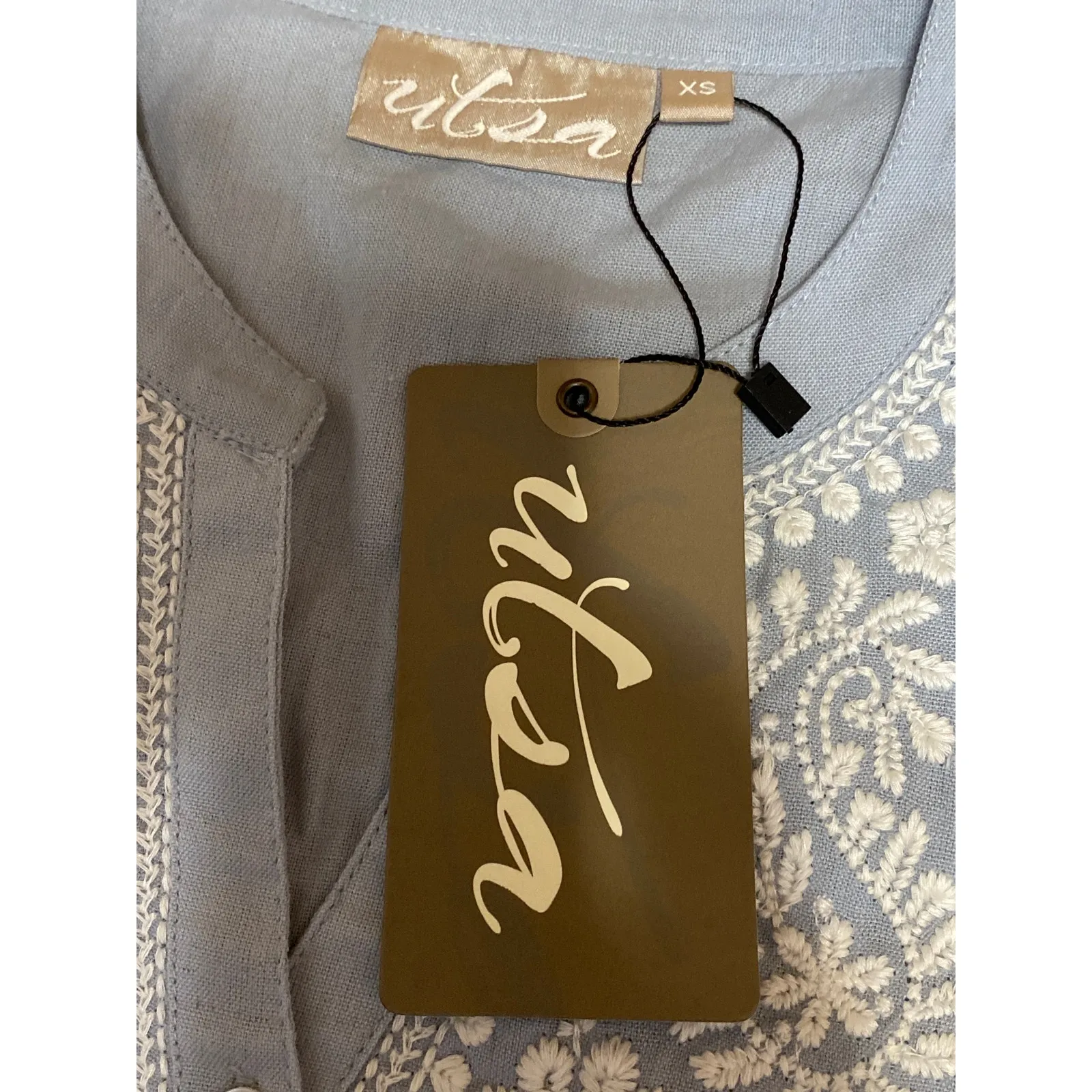 NEW Utsa Women's Blue Floral Embroidered 3/4 Sleeve Kurta Tunic Blouse Top Sz XS - Image 4